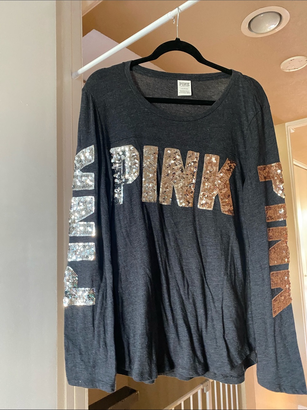 PINK Victoria's Secret Charcoal Long-Sleeve Sequin Logo Tee